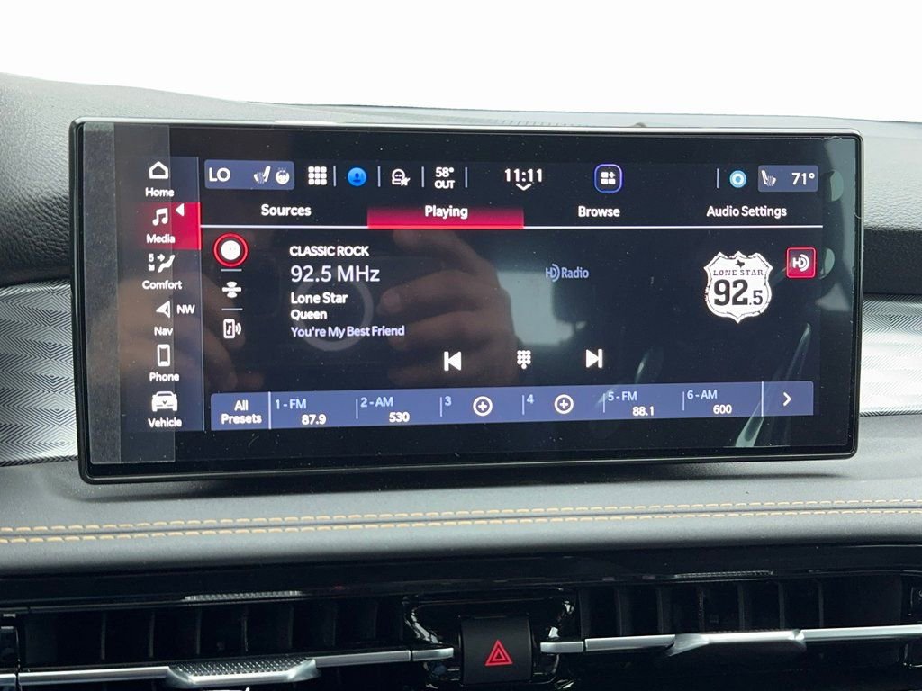 New 2025 Alfa Romeo Tonale w/ Premium Package image 23