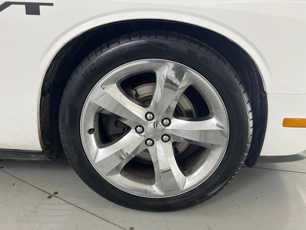 Used 2013 Dodge Challenger R/T Plus image 17