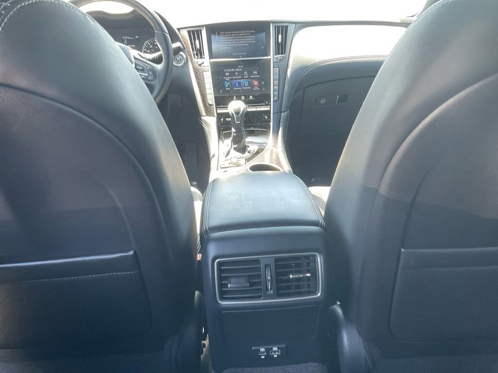 Used 2024 INFINITI Q50 Sensory image 30
