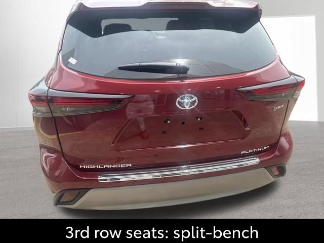 Used 2026 Toyota Highlander Platinum AWD/4WD image 19