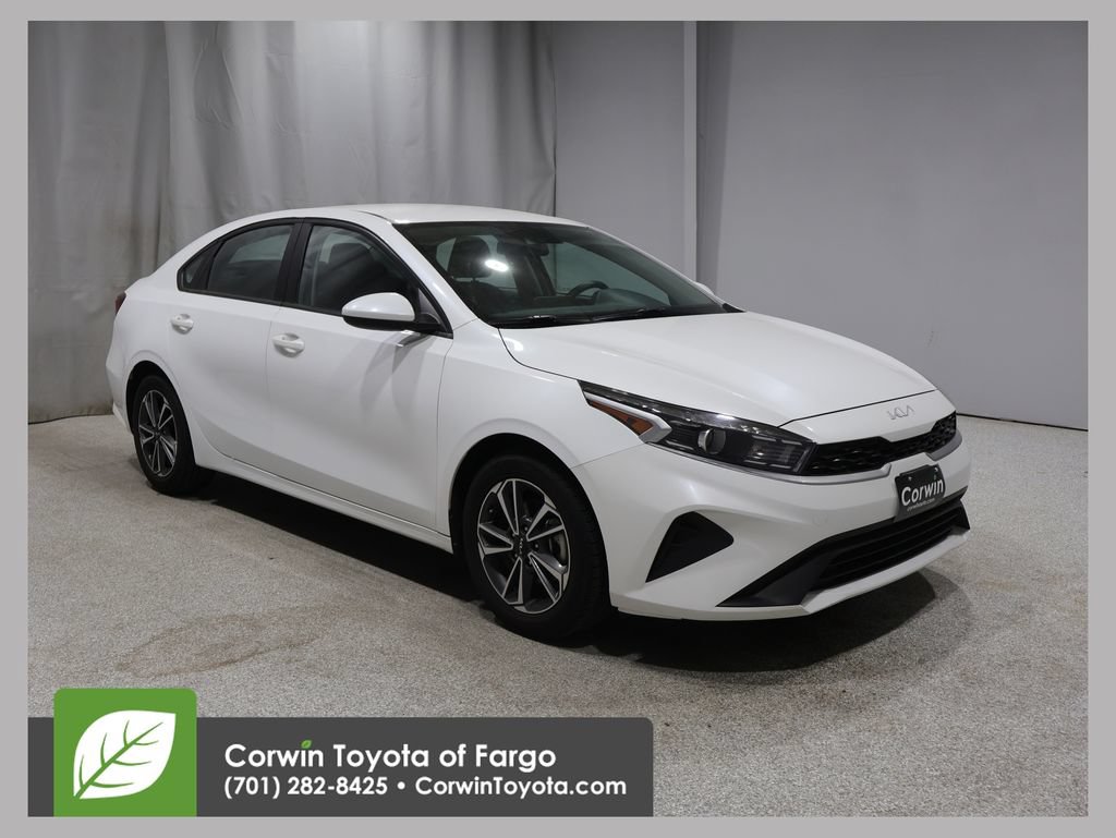 Used 2023 Kia Forte LXS FWD image 1