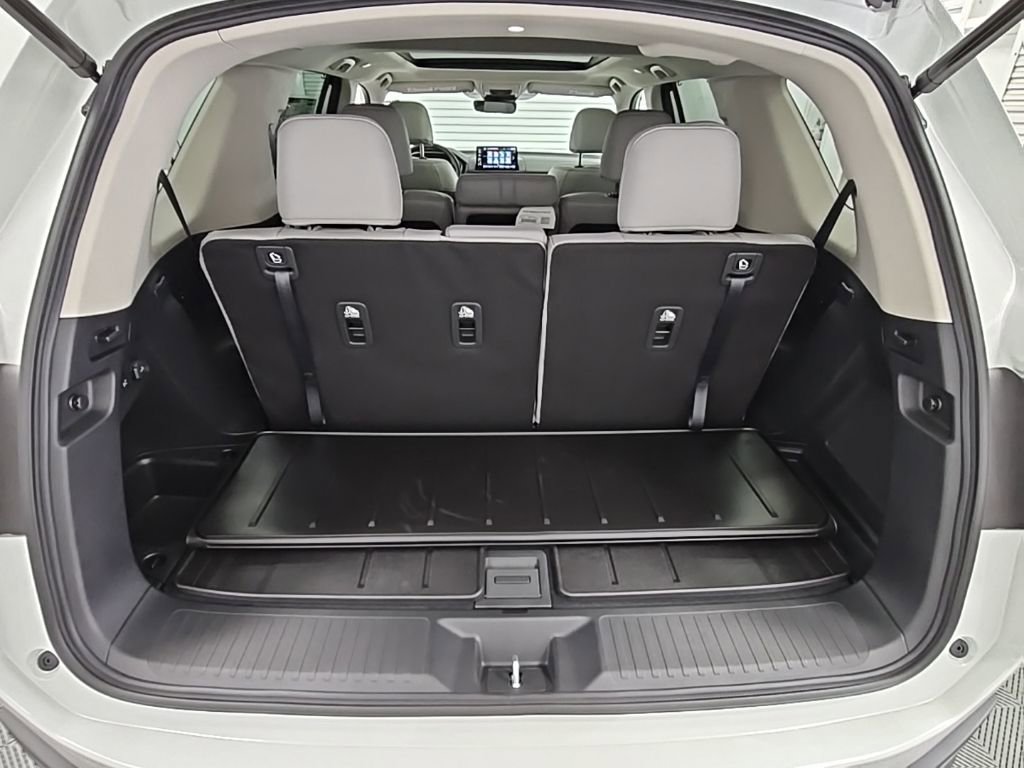 New 2025 Honda Pilot Touring image 37