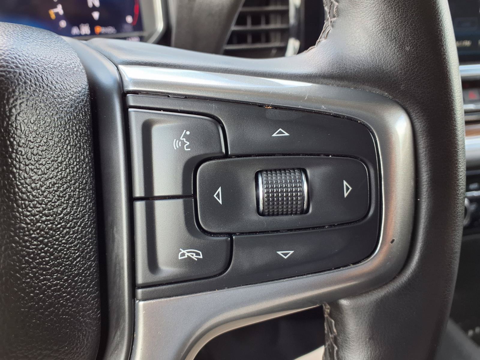 Used 2025 Chevrolet Silverado 2500 LT w/ Convenience Package AWD/4WD image 18