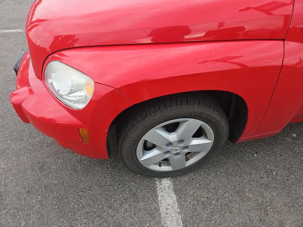 Used 2010 Chevrolet HHR LT FWD image 3
