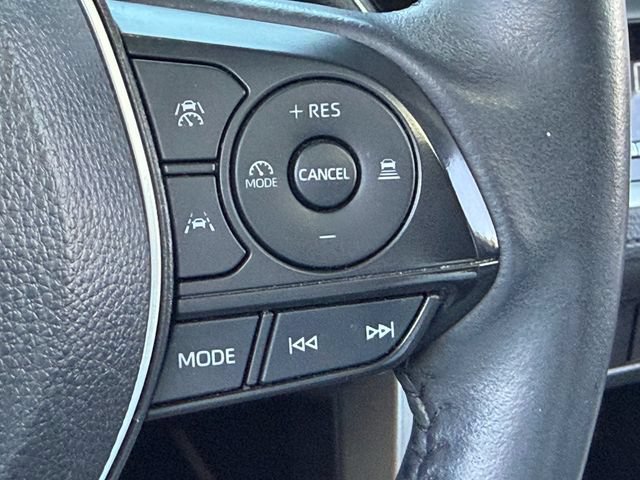 Used 2024 Toyota Corolla Cross AWD Hybrid w/ Moonroof Package image 30