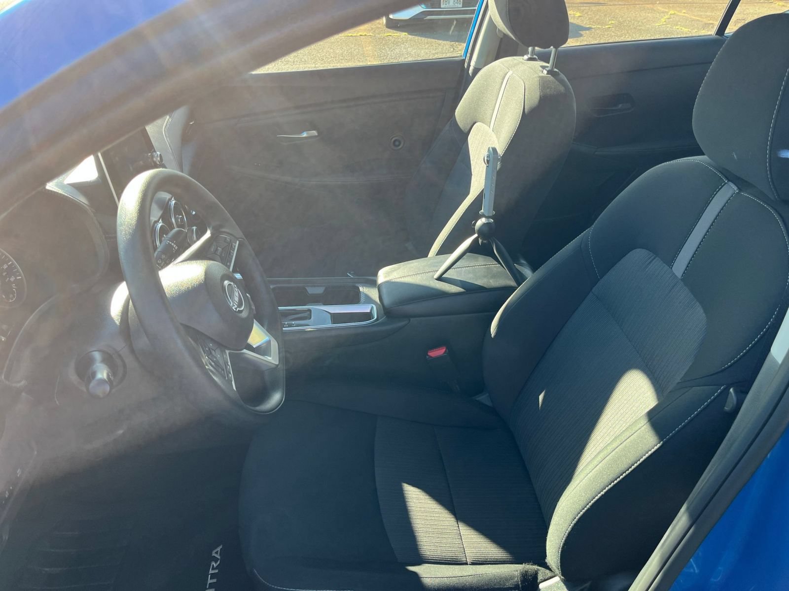 Used 2025 Nissan Sentra SV FWD image 31