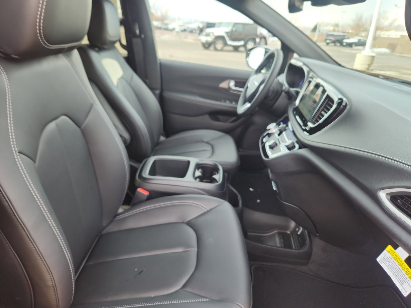 New 2026 Chrysler Pacifica Select AWD/4WD image 20