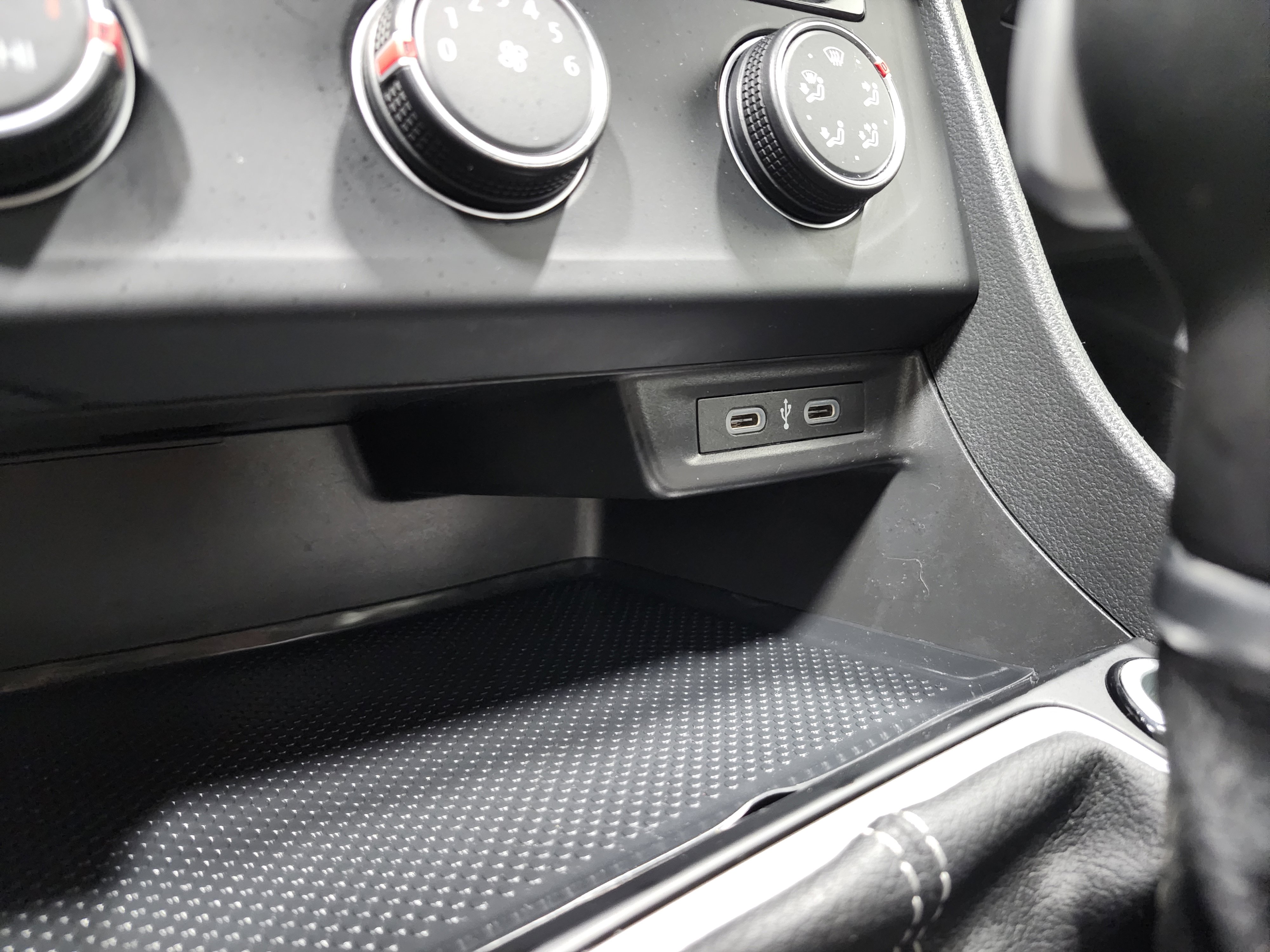 Used 2023 Volkswagen Jetta S image 7