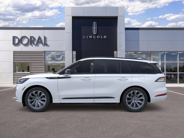 New 2026 Lincoln Aviator 2WD w/ Jet Appearance Package image 3