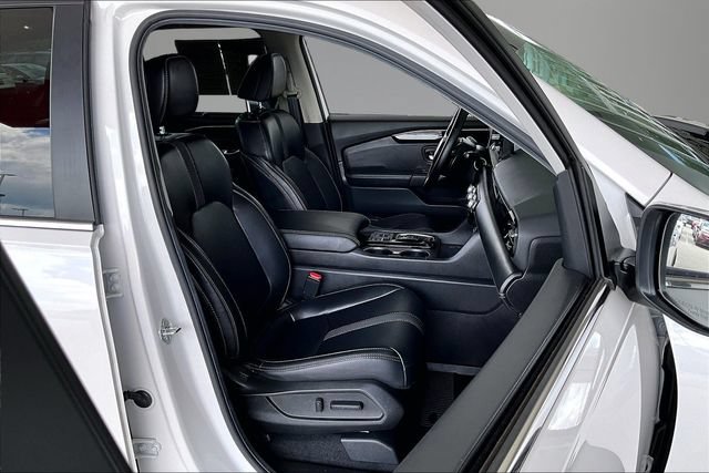 Used 2025 Honda Pilot EX-L image 26
