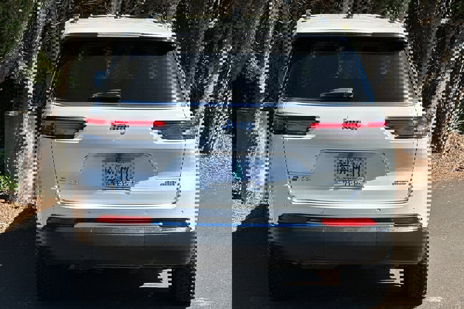 Used 2021 Jeep Grand Cherokee L Laredo w/ Luxury Tech Group I image 5