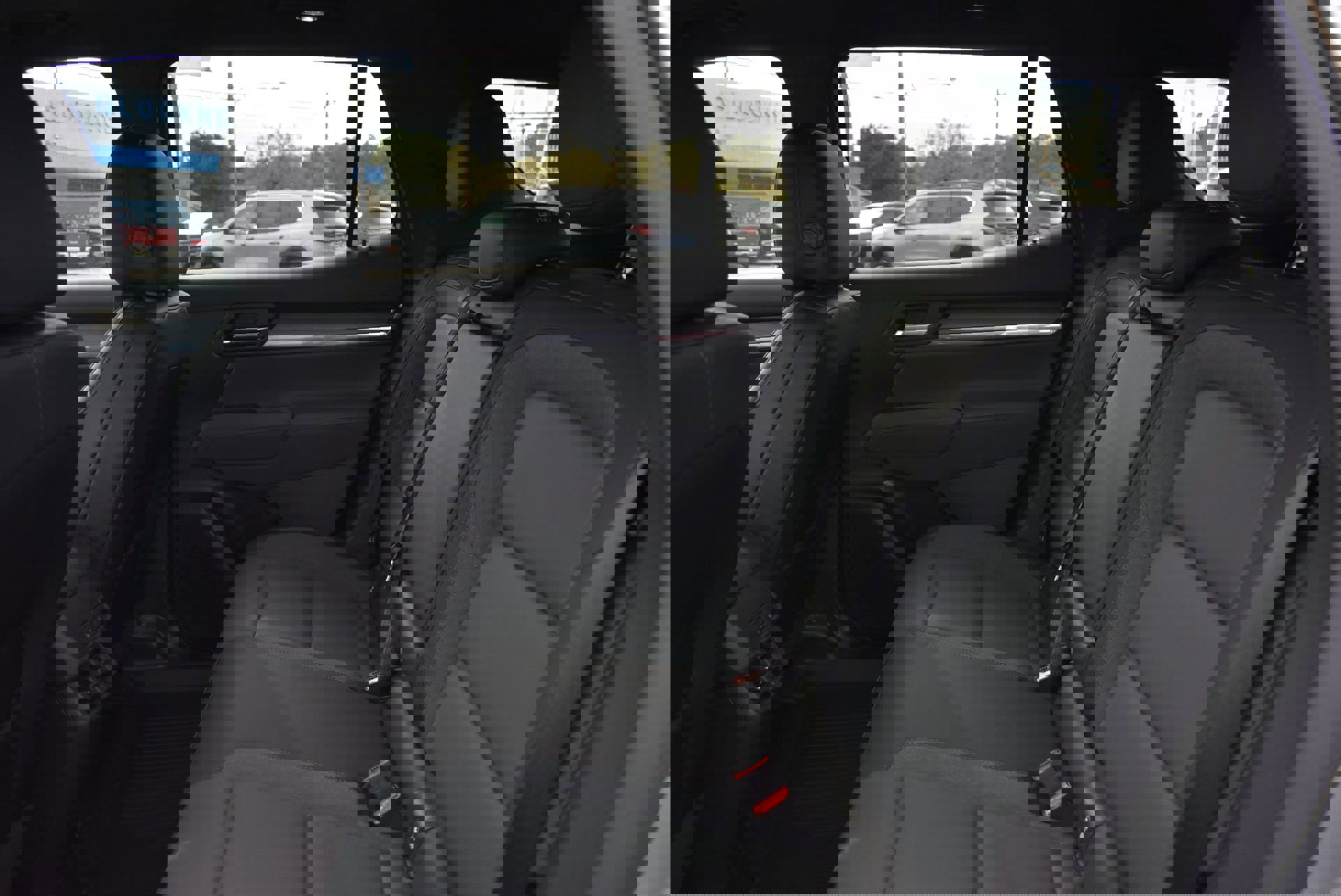 New 2026 GMC Terrain AT4 w/ Convenience Package III image 17