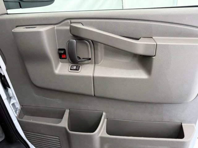 New 2026 Chevrolet Express 2500 w/ Driver Convenience Package RWD image 19