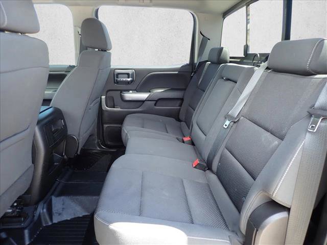 Used 2019 Chevrolet Silverado 2500 LT w/ Midnight Edition AWD/4WD image 8