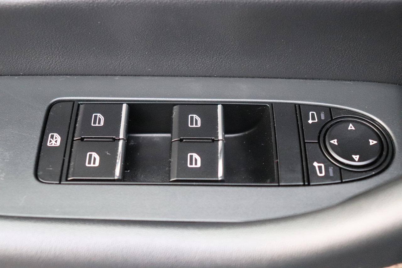 Used 2025 MAZDA CX-90 3.3 Turbo w/ Preferred Package image 52