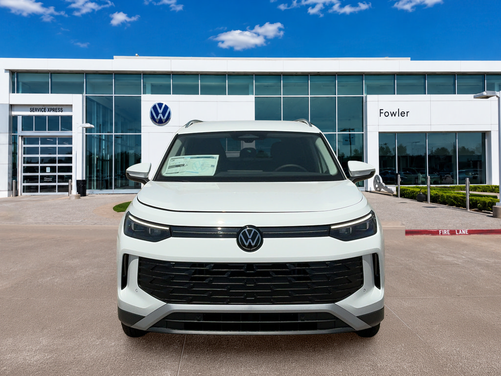 New 2026 Volkswagen Tiguan SE FWD image 2