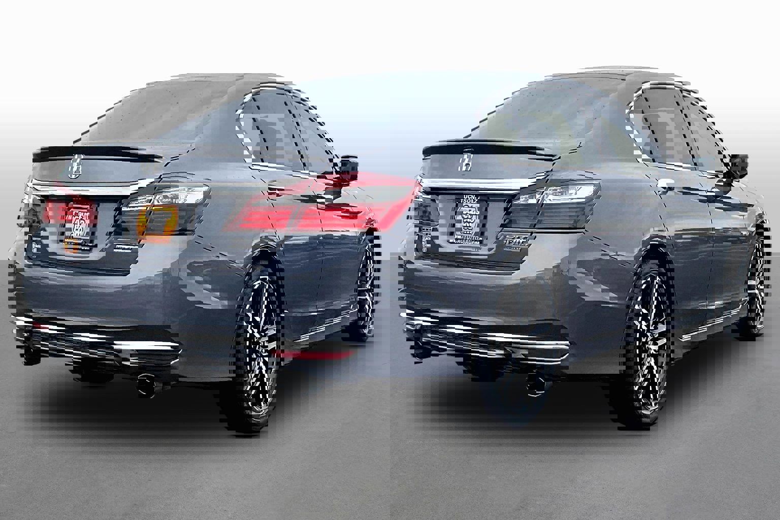 Used 2017 Honda Accord Sport Special Edition image 2