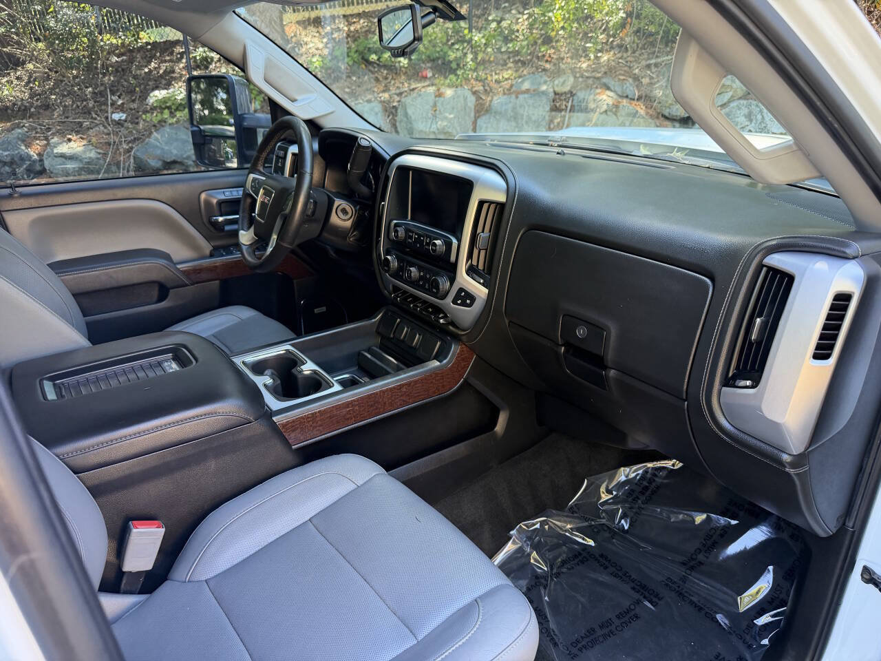 Used 2018 GMC Sierra 3500 SLT w/ Duramax Plus Package AWD/4WD image 9