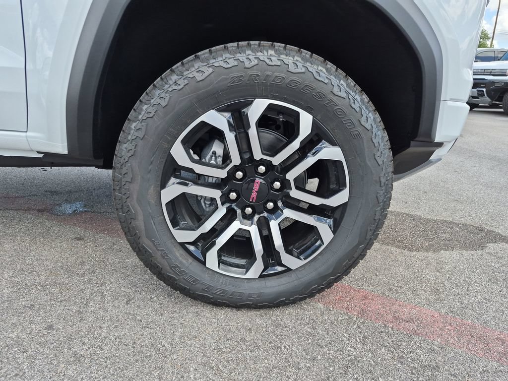 New 2026 GMC Canyon AT4 w/ AT4 Premium Package AWD/4WD image 15