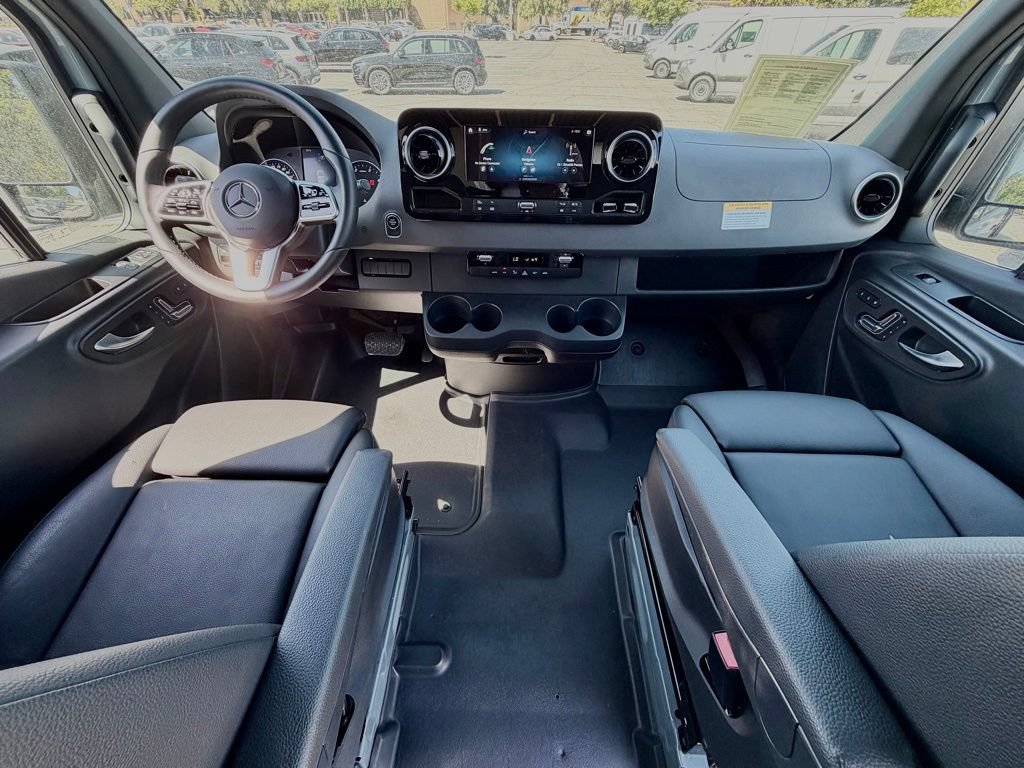 New 2024 Mercedes-Benz Sprinter 2500 image 15