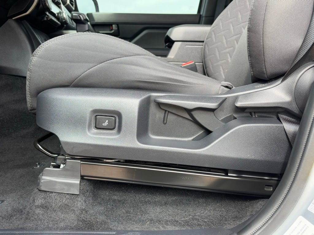 Used 2025 Toyota Tacoma SR RWD image 13