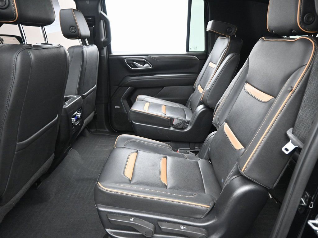 Used 2023 GMC Yukon XL AT4 w/ AT4 Premium Package image 27