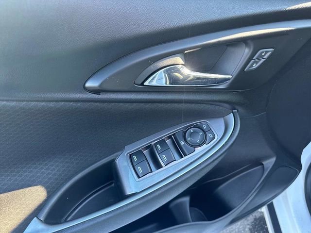 Used 2023 Chevrolet Malibu LT image 7