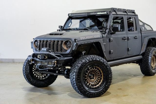 Used 2025 Jeep Gladiator Rubicon w/ Safety Group AWD/4WD image 23