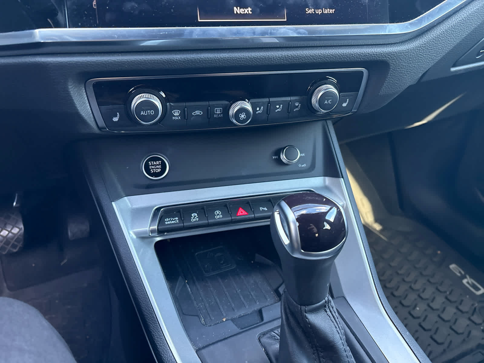 Used 2024 Audi Q3 2.0T Premium AWD/4WD image 9