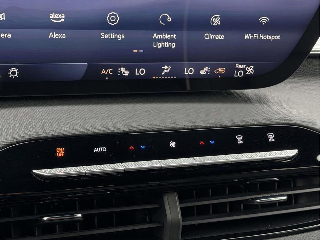 Used 2025 Buick Enclave Preferred FWD image 5