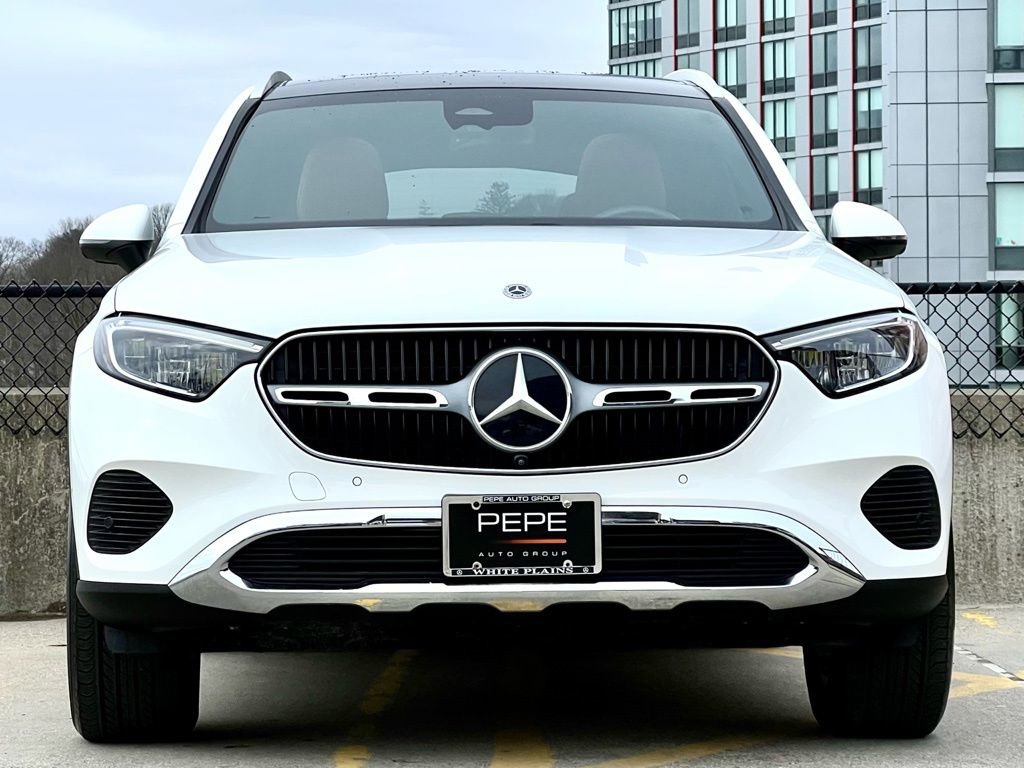 Certified 2025 Mercedes-Benz GLC 300 4MATIC image 2