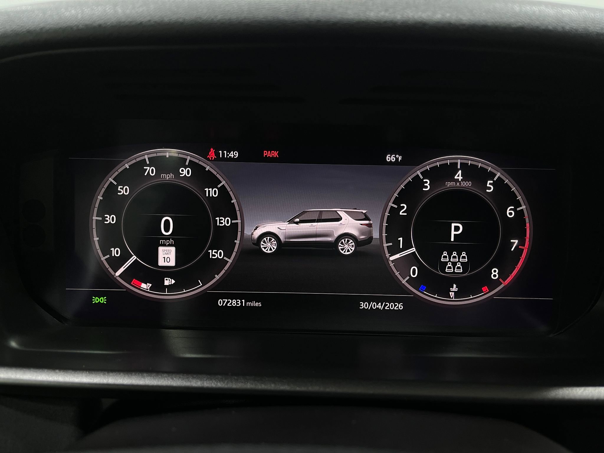Used 2020 Land Rover Discovery HSE AWD/4WD image 23