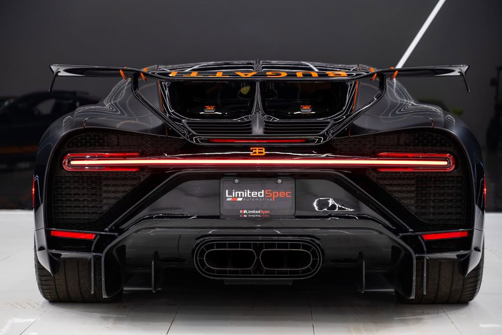 Used 2023 Bugatti Chiron Pur Sport image 16