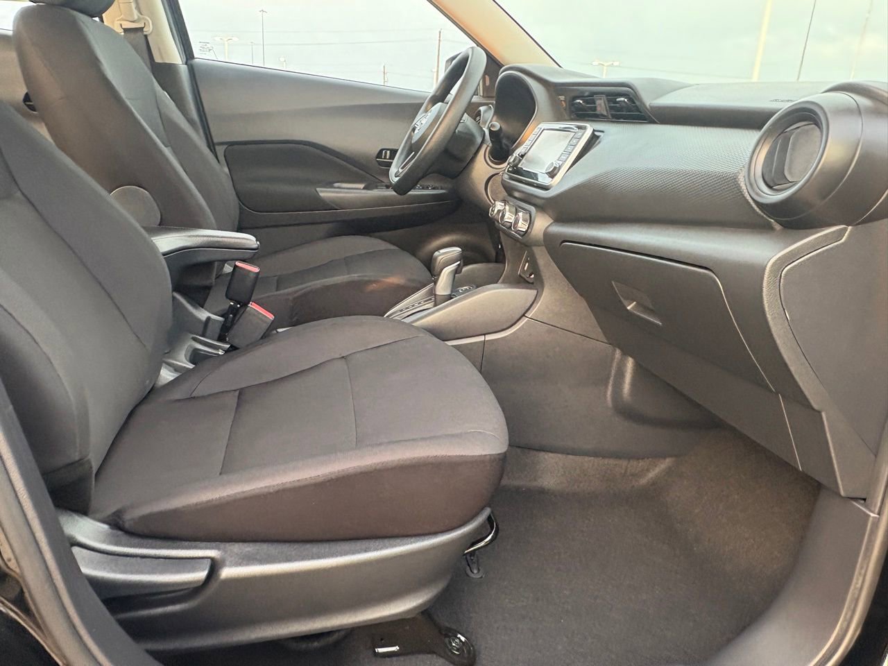 Certified 2025 Nissan Kicks Play S FWD image 38