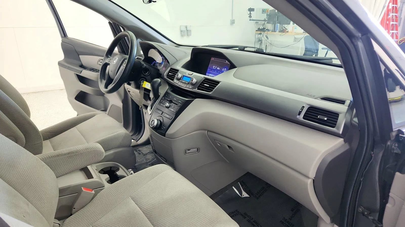 Used 2012 Honda Odyssey EX image 27