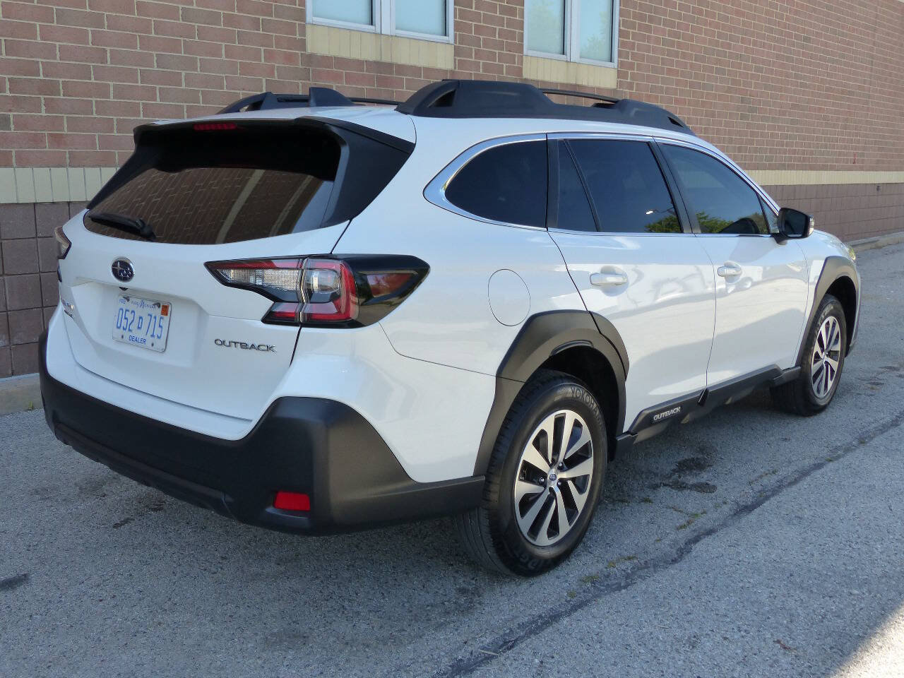 Used 2024 Subaru Outback Premium AWD/4WD image 10