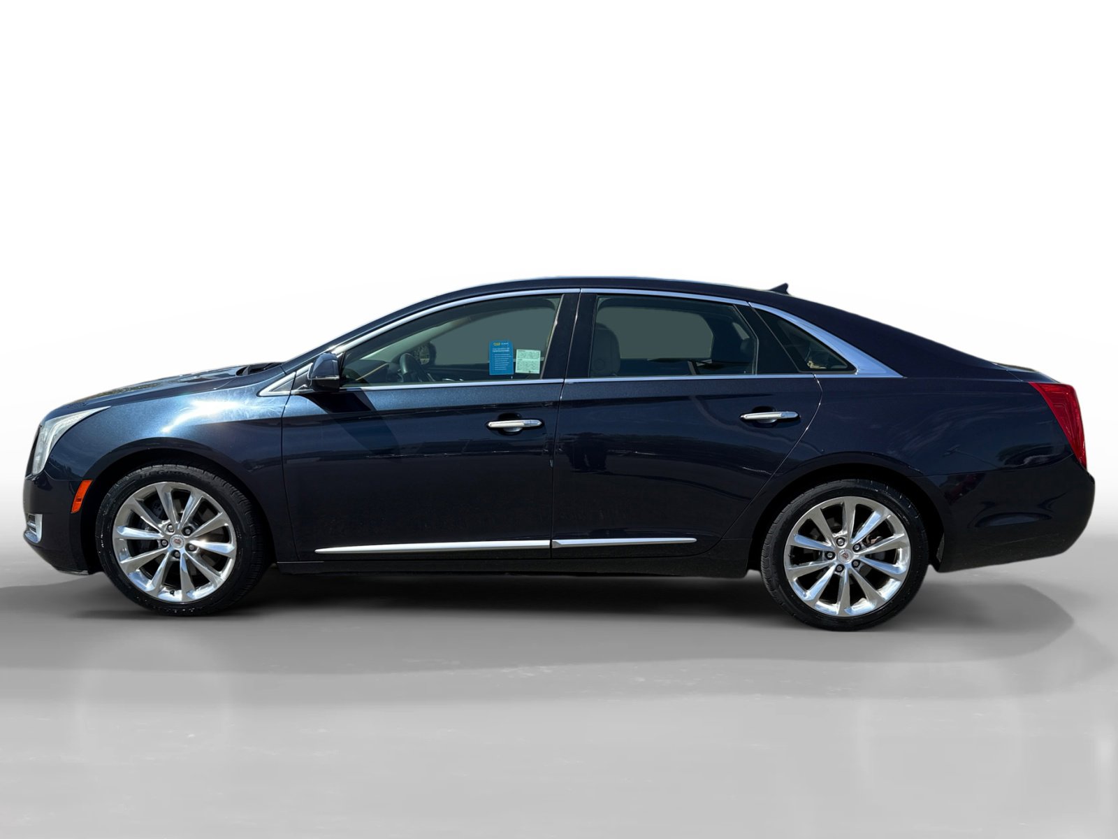 Used 2013 Cadillac XTS Luxury w/ Driver Awareness Package image 2