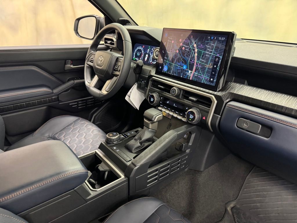 Used 2025 Toyota 4Runner Platinum AWD/4WD image 27