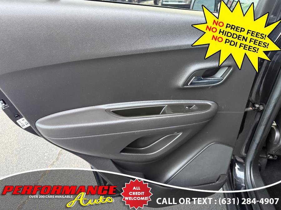 Used 2018 Chevrolet Trax Premier w/ Midnight Edition FWD image 27