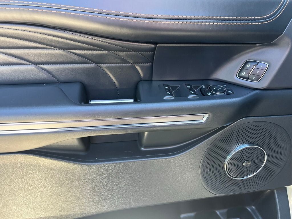 Certified 2023 Ford Expedition Platinum AWD/4WD image 43