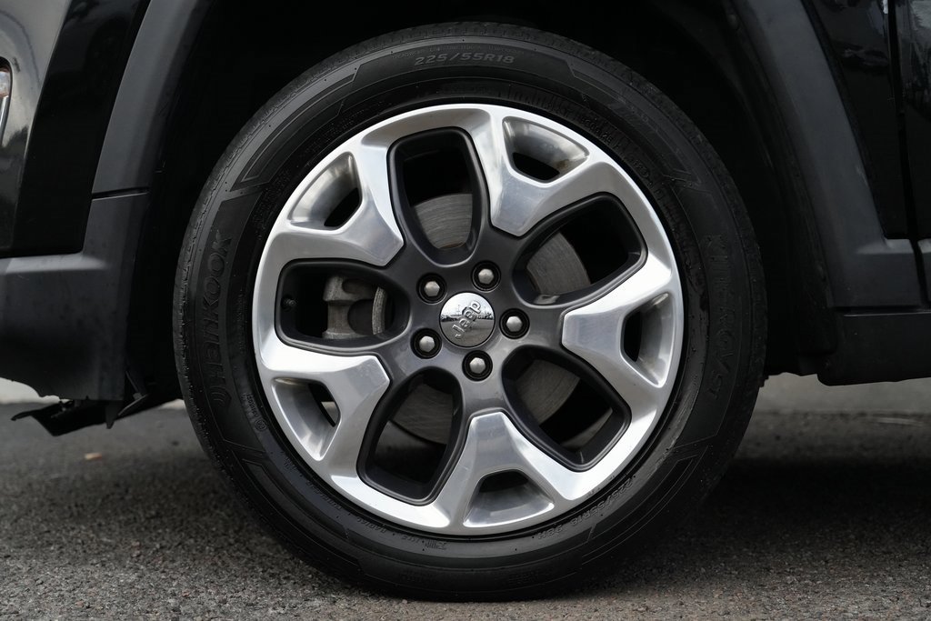 Used 2018 Jeep Compass Limited w/ Navigation Group image 13