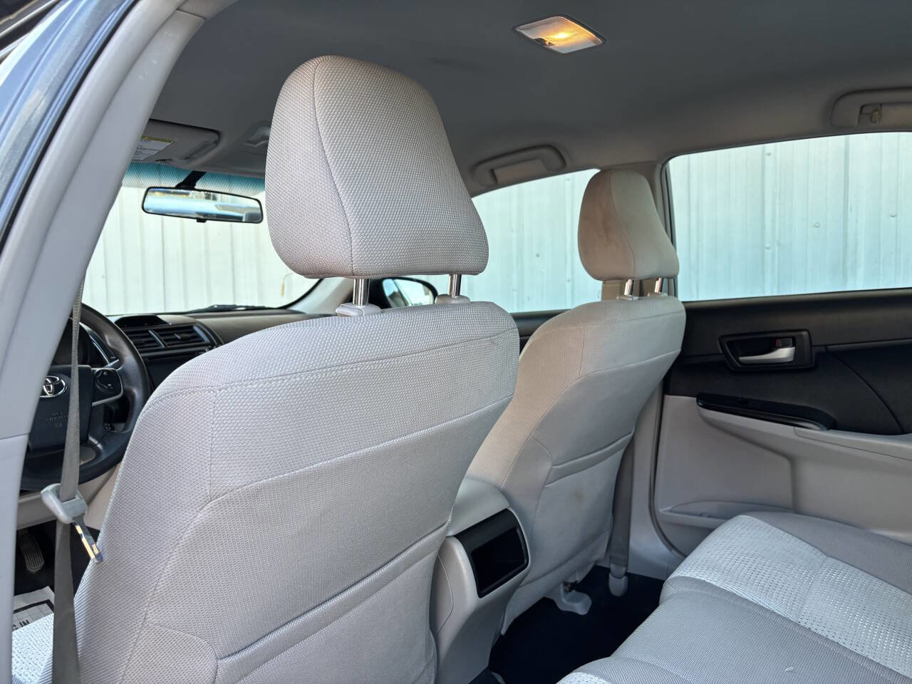 Used 2013 Toyota Camry LE image 30