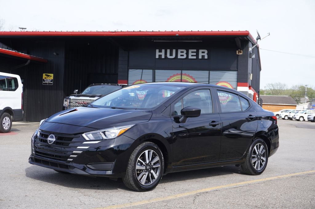 Used 2024 Nissan Versa SV image 1