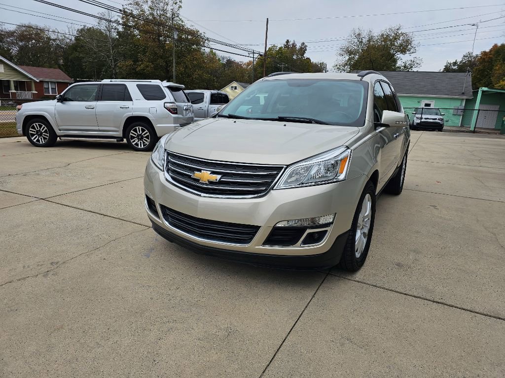 Used 2016 Chevrolet Traverse LT w/ Style and Technology Package image 11