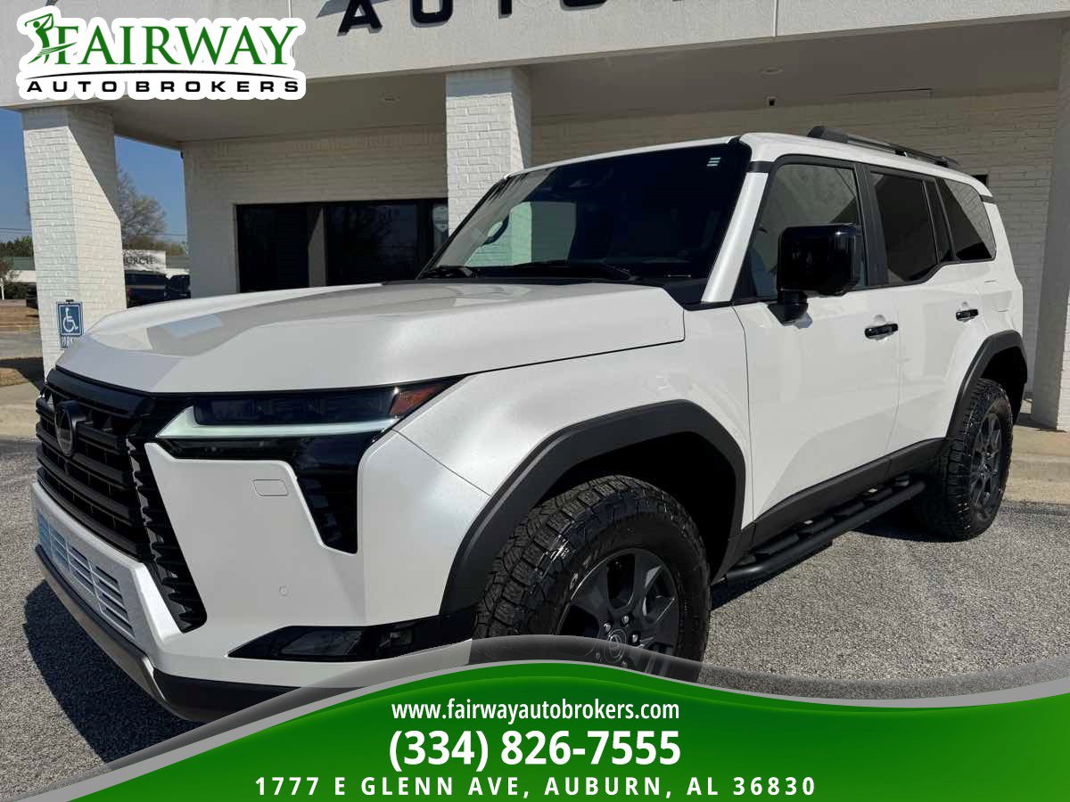 Used 2024 Lexus GX 550 AWD/4WD image 2