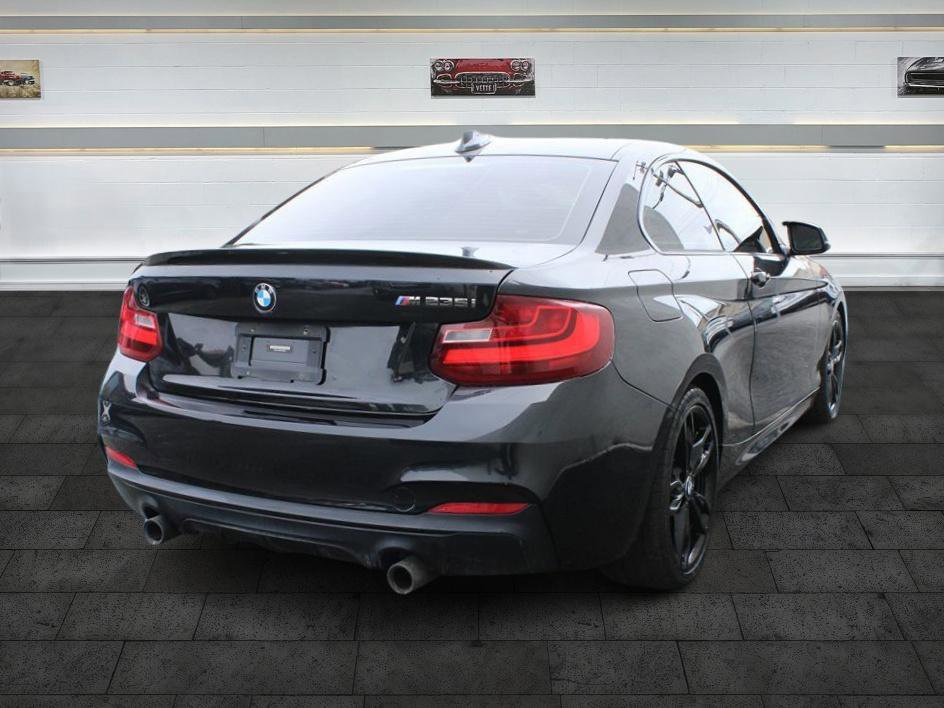 Used 2015 BMW M235i Coupe image 3