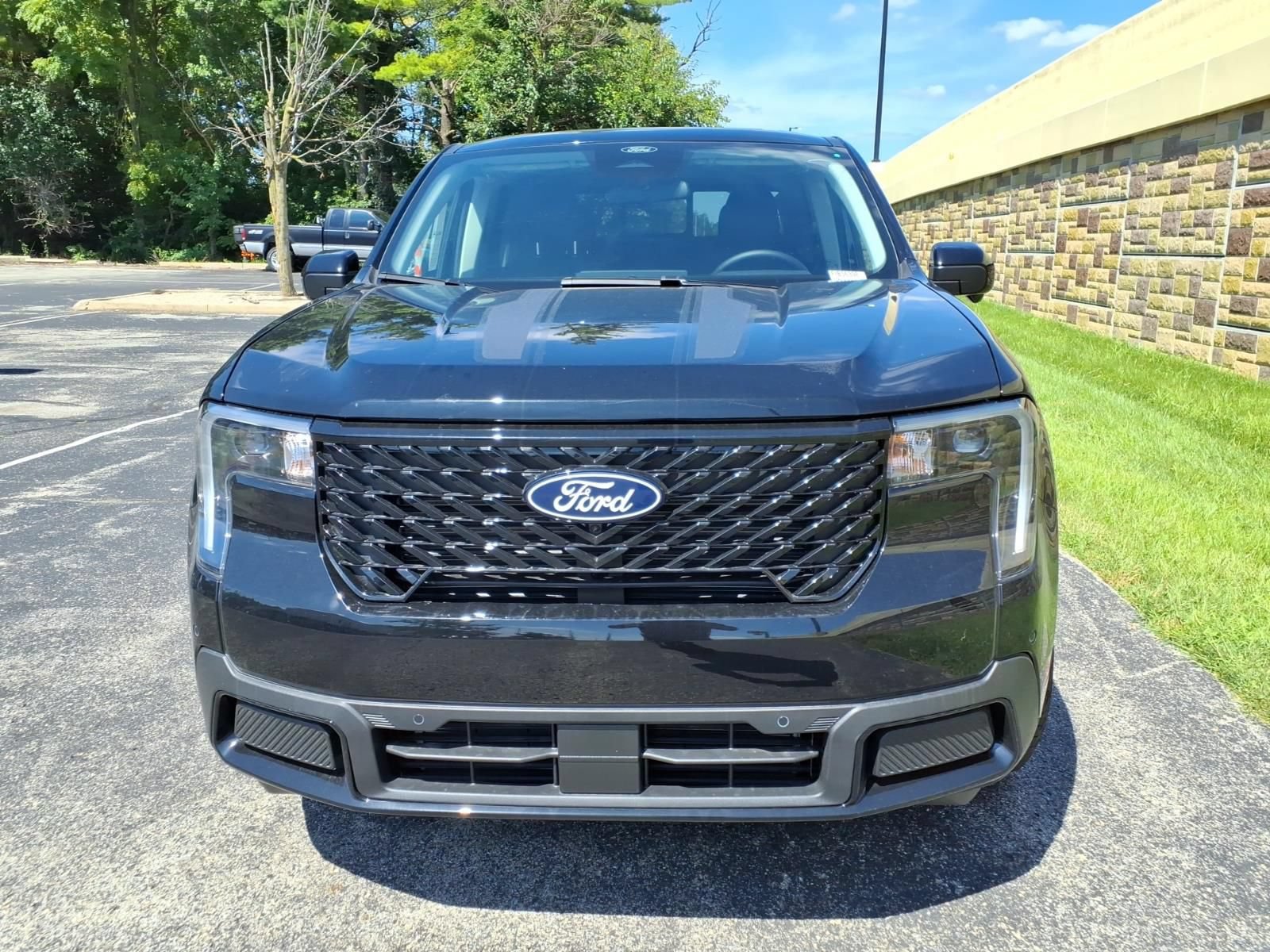 New 2026 Ford Maverick Lariat w/ Black Appearance Package AWD/4WD image 3
