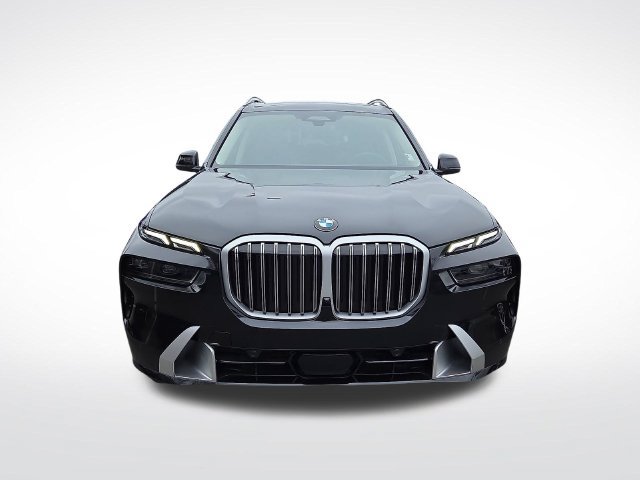Certified 2026 BMW X7 xDrive40i AWD/4WD image 2