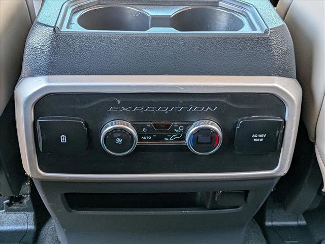 Used 2024 Ford Expedition XLT AWD/4WD image 17