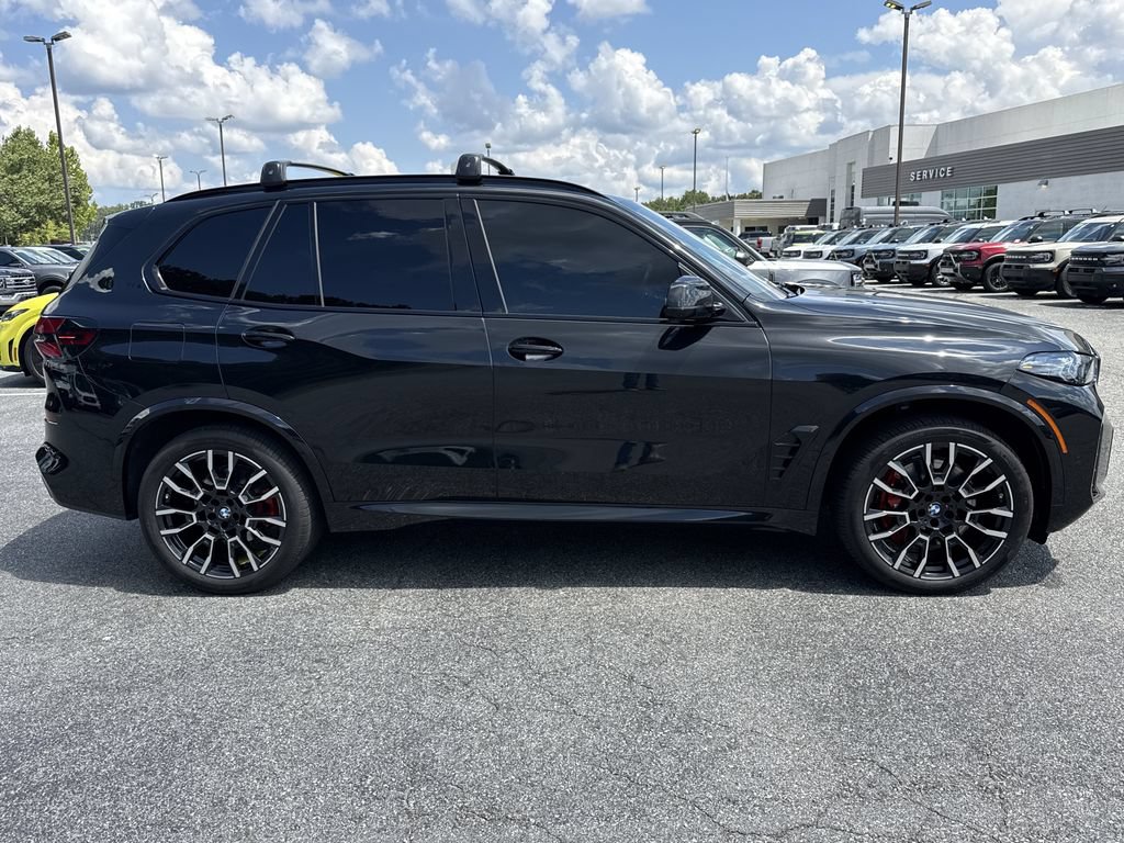Used 2026 BMW X5 xDrive40i w/ M Sport Package AWD/4WD image 8